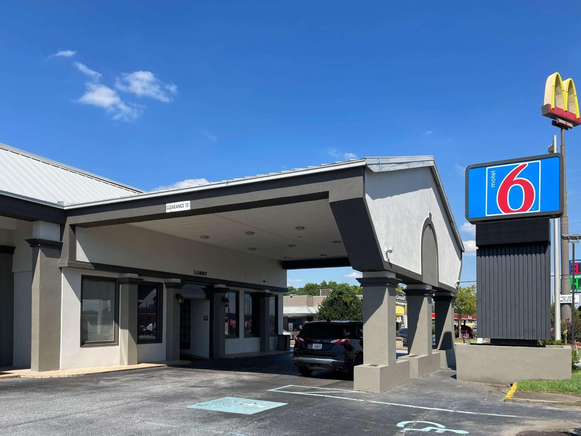 Motel 6 Opelika Al Екстериор снимка