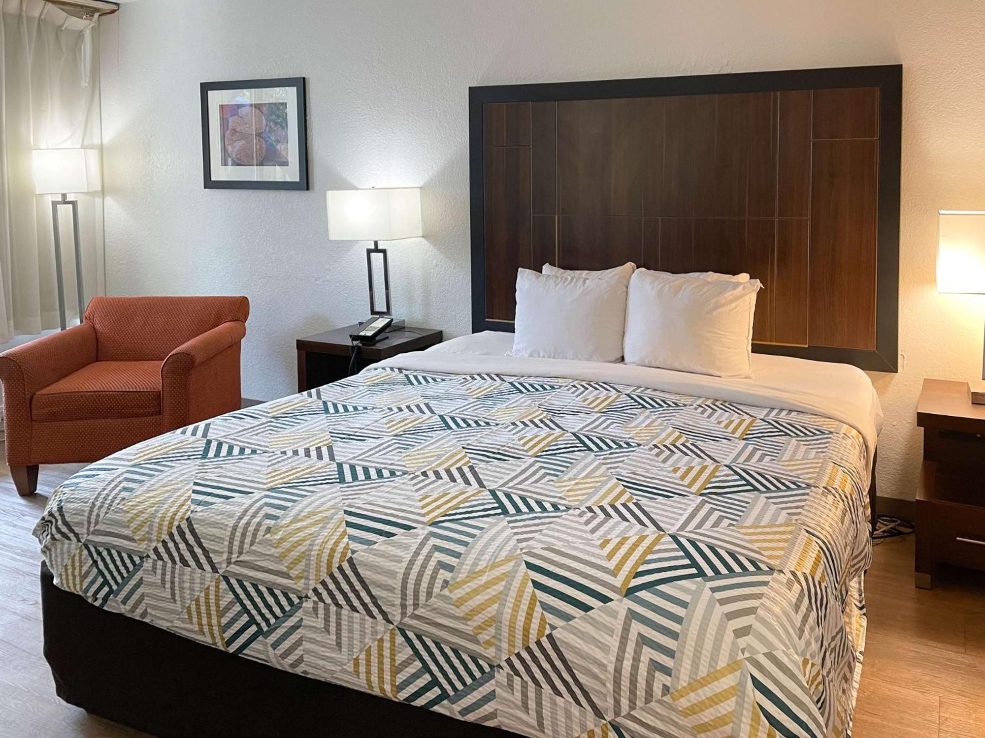 Motel 6 Opelika Al Екстериор снимка